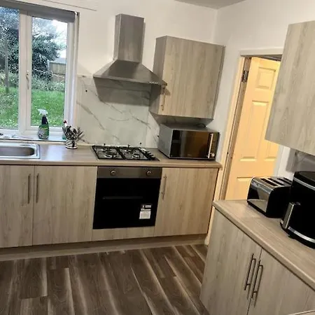 Spacious City Centre Home Near Hospital & M5 Worcester Exterior photo