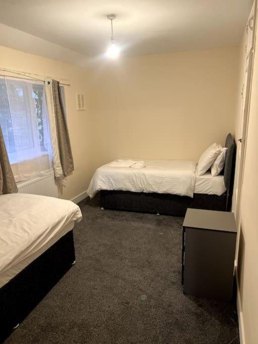 Spacious Centre Near Hospital & M5