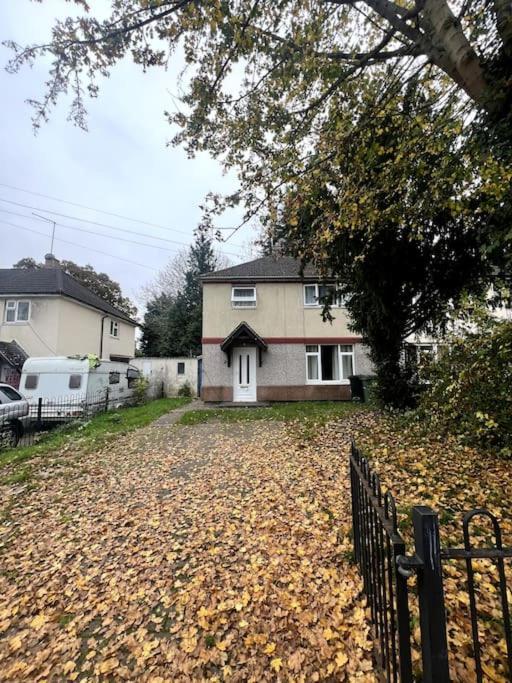 Spacious Centre Near Hospital & M5 Holiday home Worcester
